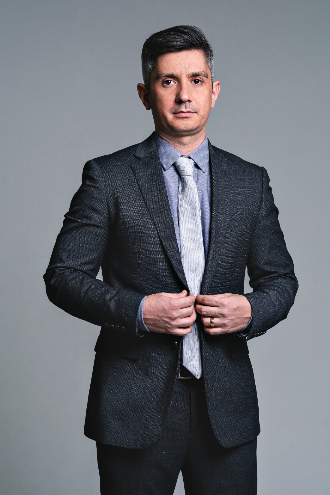Dr. Emerson Serratini